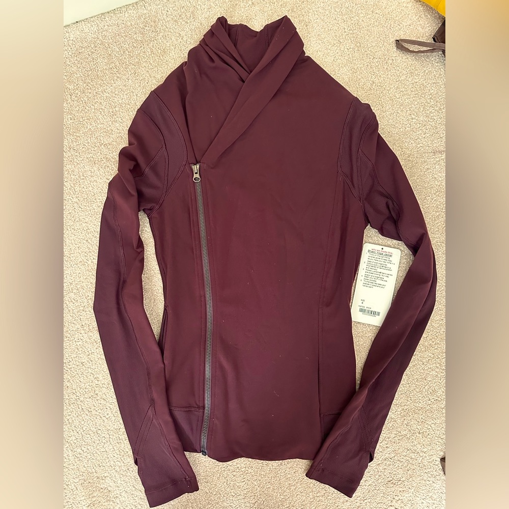 Lululemon Bhakti Yoga Jacket size 4 Bordeaux red